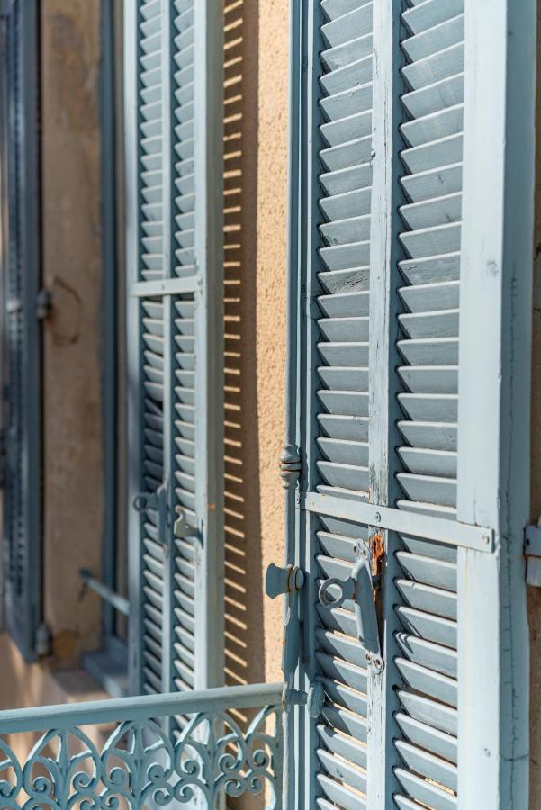 Le Plus Beau Balcon Des Arenes Nimes Exterior photo